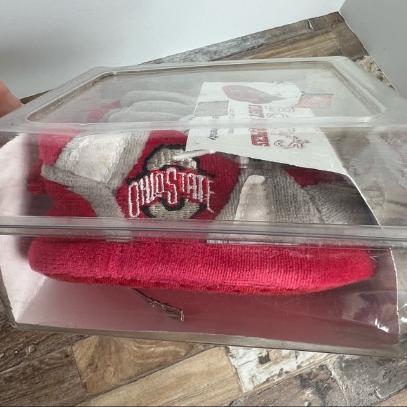 Ohio State Buckeyes Comfy Feet Baby First Sneaker Slippers Birth to 9 Months - Picture 3 of 6